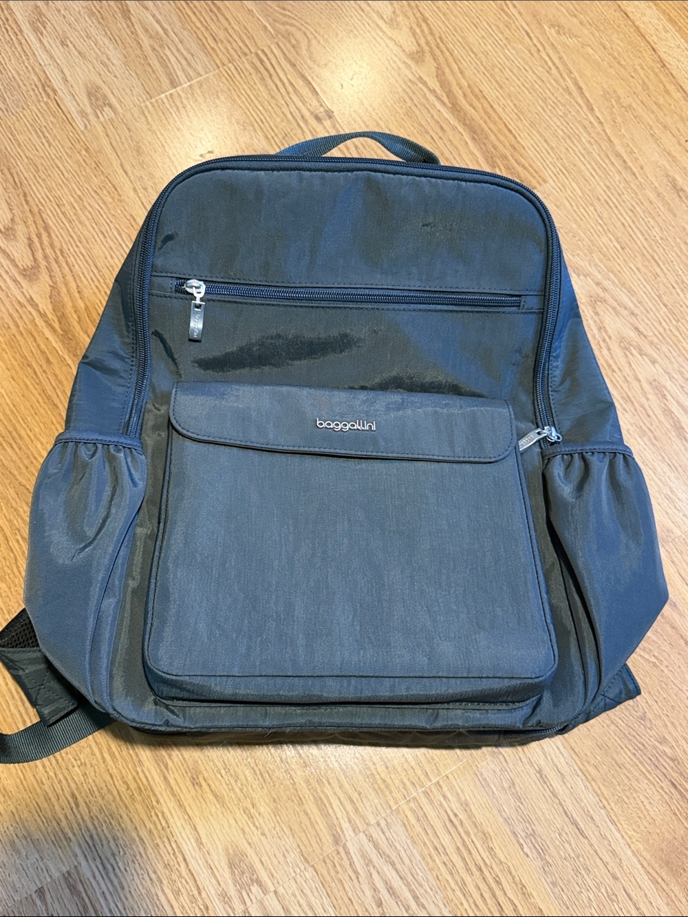 Baggallini Black Everyday Travel Backpack with Front Flap Pocket